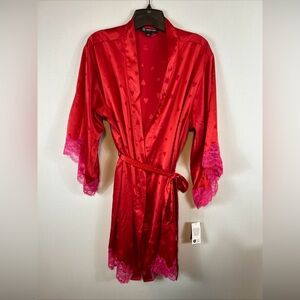 S INC Robe Short Red Hearts Pockets Lace Trim Belted NWT Kimono Style Satin